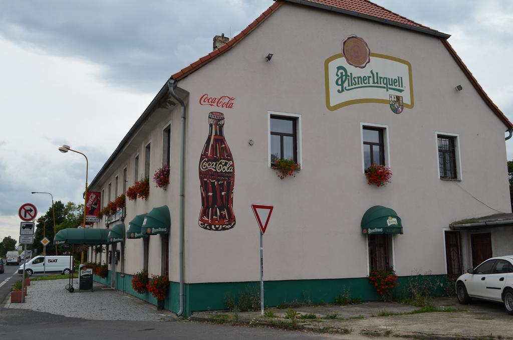 Motorest Penzion Na Bojisti Chlumec  Buitenkant foto